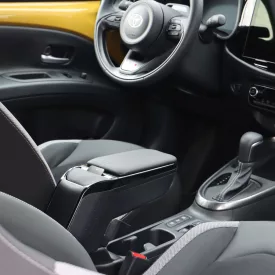   RATI ARMSTER 2 Reposabrazos TOYOTA AYGO X HYBRID 2026-  [negro,cuero vegano]