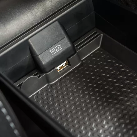 RATI ARMSTER 3 Reposabrazos montaje en asiento DACIA DOKKER 2015-2020 sin reposabrazos original [negro,cuero vegano,usb]
